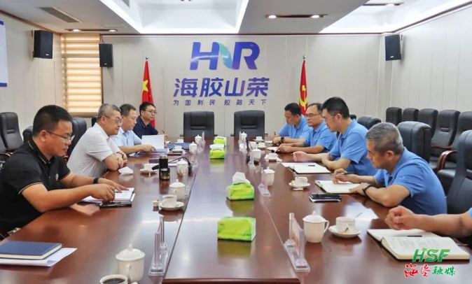 艾轶伦在sunbet申搏官方网站山荣分公司座谈。